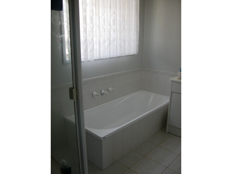 149 Eighth Avenue, Rosebud VIC 3939