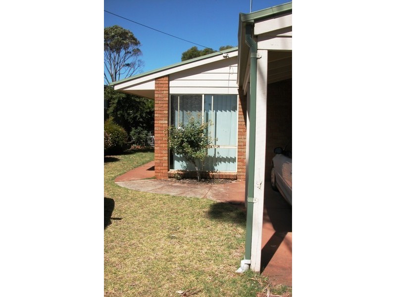 149 Eighth Avenue, Rosebud VIC 3939