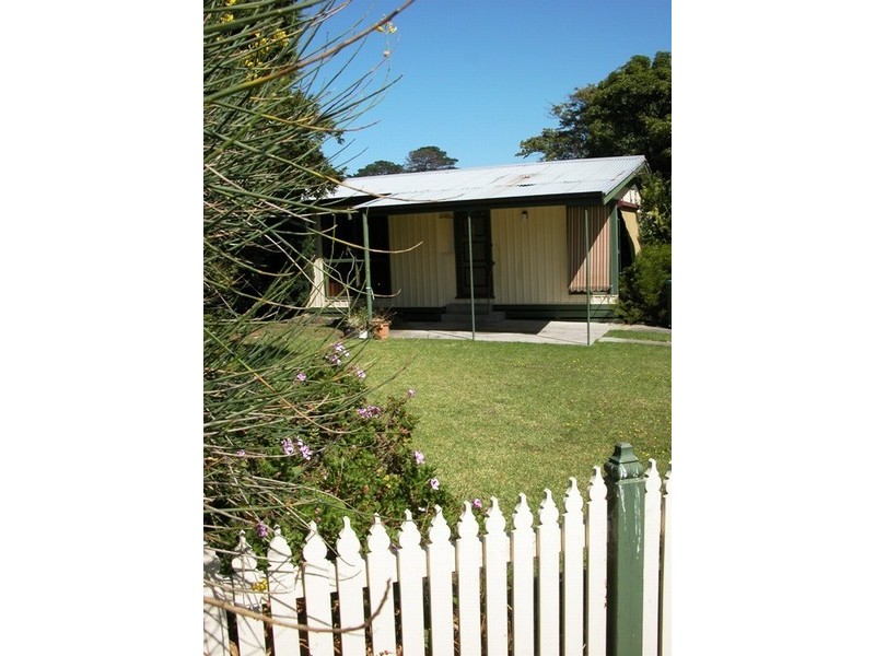 36 Whitehead Grove, Rosebud VIC 3939