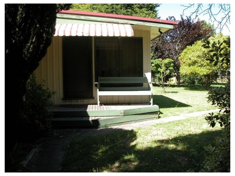 36 Whitehead Grove, Rosebud VIC 3939