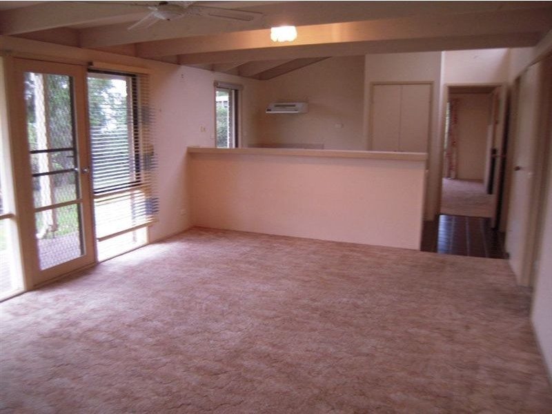 20 Glendale Grove, Rosebud VIC 3939