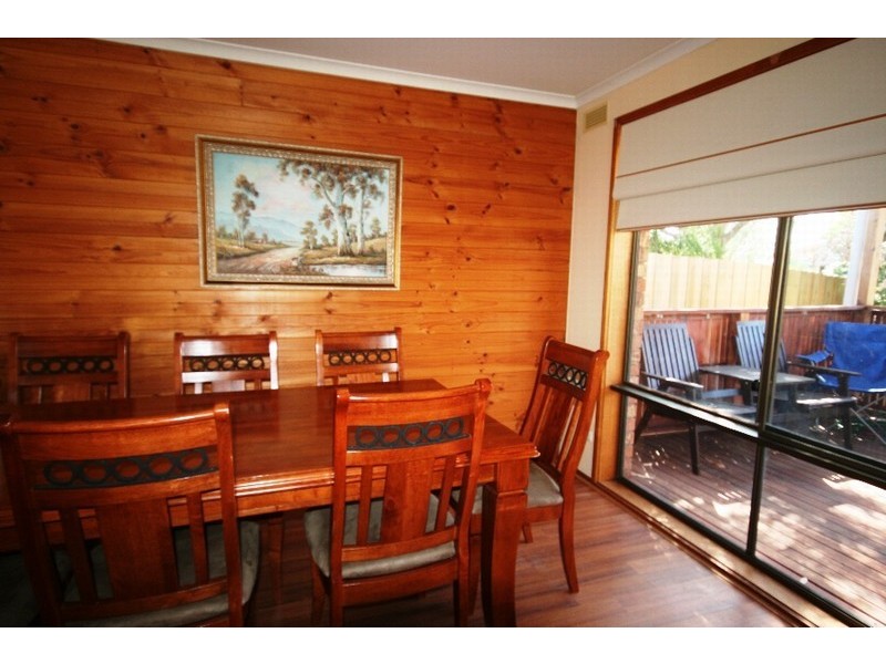 108 Sixth Avenue, Rosebud VIC 3939