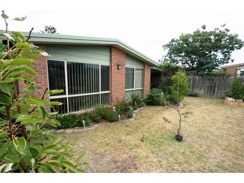 14B Boronia Avenue, Rosebud VIC 3939