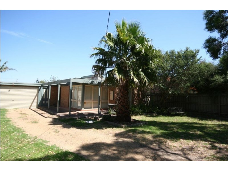 50 Potton Avenue, Rosebud VIC 3939