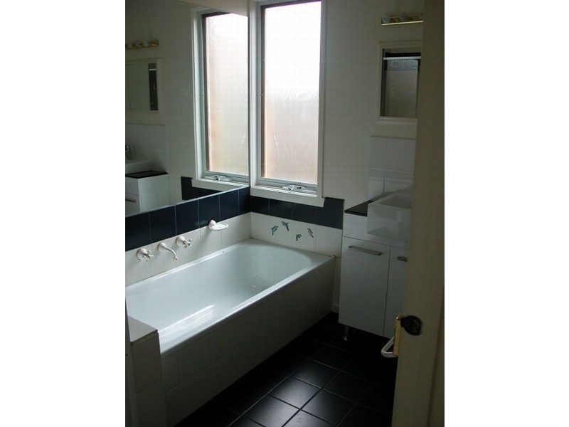 50 Potton Avenue, Rosebud VIC 3939