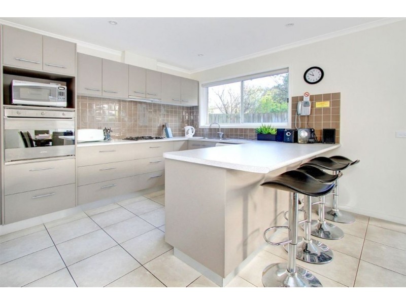 2/58 First Avenue, Rosebud VIC 3939