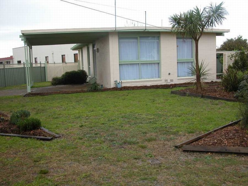 4 Dunsmuir Drive, Rosebud VIC 3939