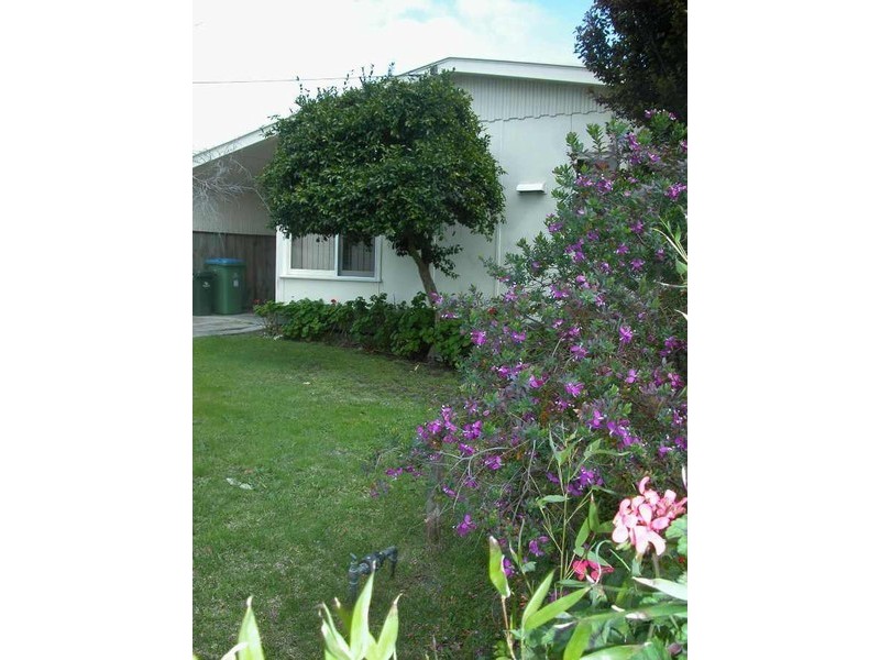 88 Eighth Avenue, Rosebud VIC 3939