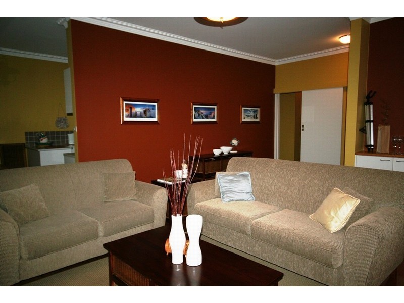 76 Fourth Avenue, Rosebud VIC 3939