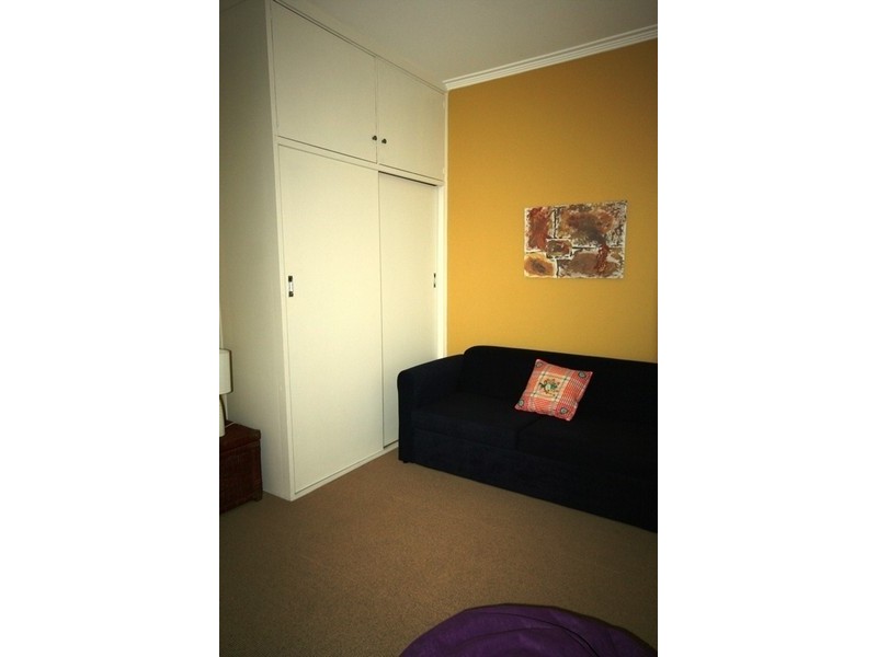 76 Fourth Avenue, Rosebud VIC 3939