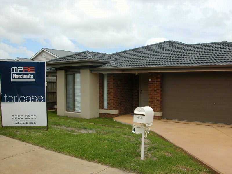 4 Mt Arthur Avenue, Rosebud VIC 3939