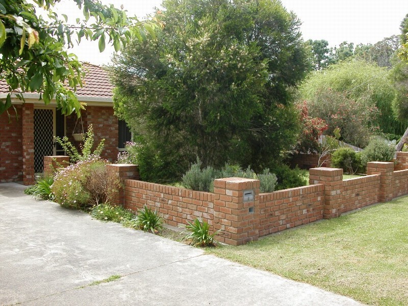 1/4 Gellibrand, Mccrae VIC 3938