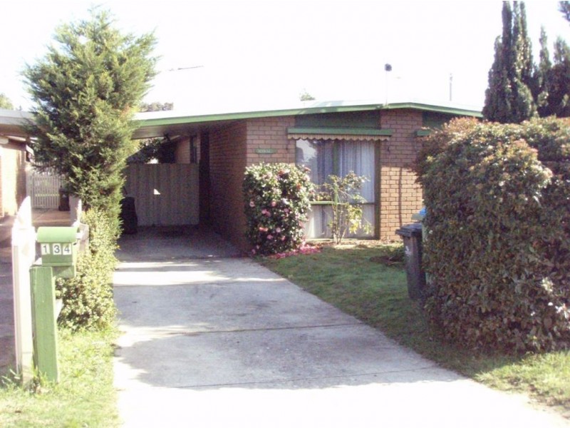 134 Sixth Avenue, Rosebud VIC 3939