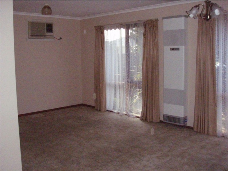 134 Sixth Avenue, Rosebud VIC 3939