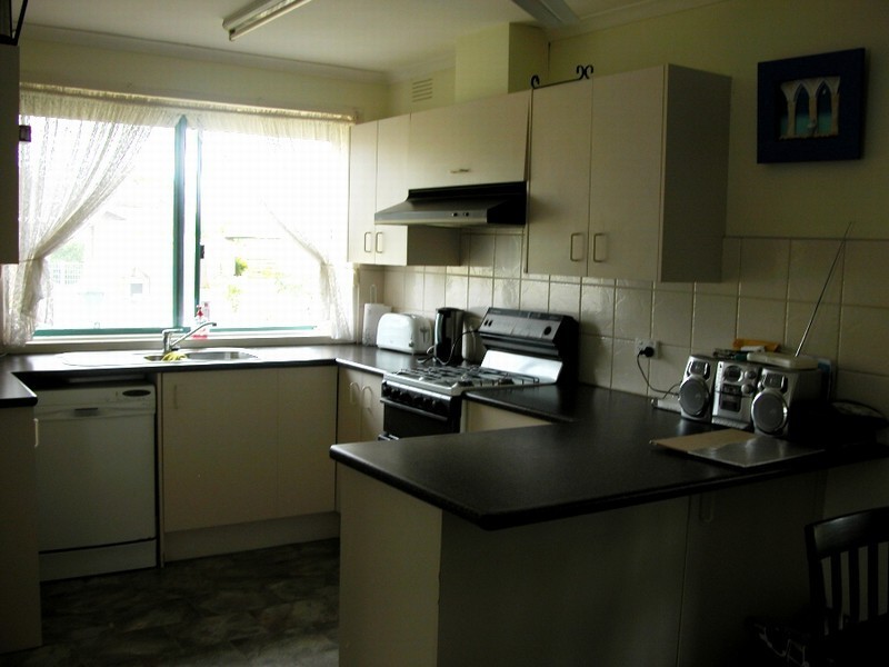 4 Illaroo Street, Rosebud VIC 3939