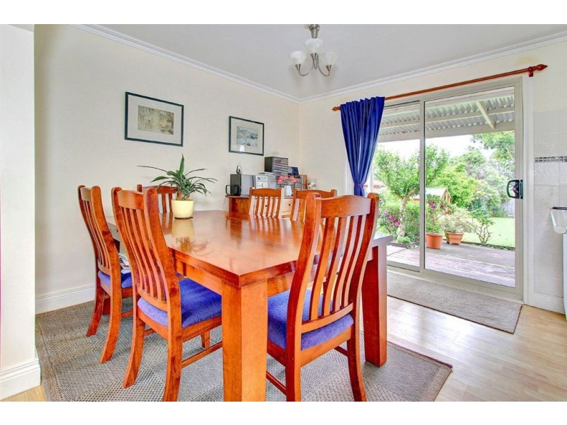 8 Bentley Road, Mccrae VIC 3938