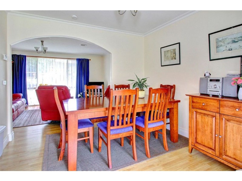 8 Bentley Road, Mccrae VIC 3938