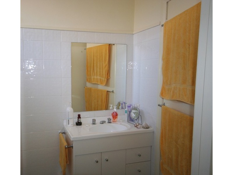 186 Eighth Avenue, Rosebud VIC 3939