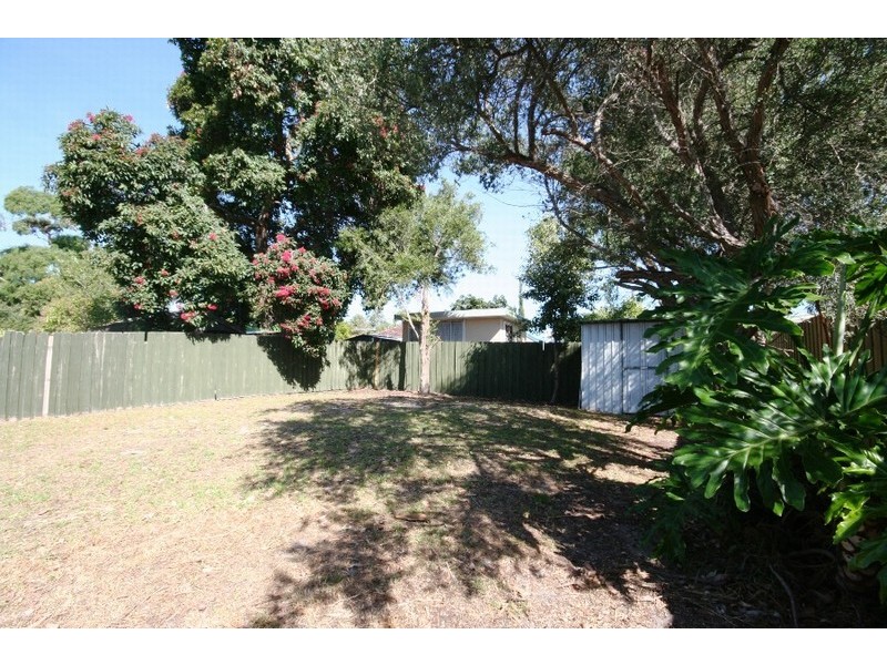 108 Sixth Avenue, Rosebud VIC 3939