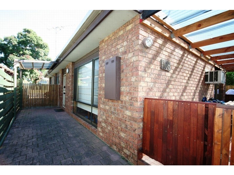 108 Sixth Avenue, Rosebud VIC 3939