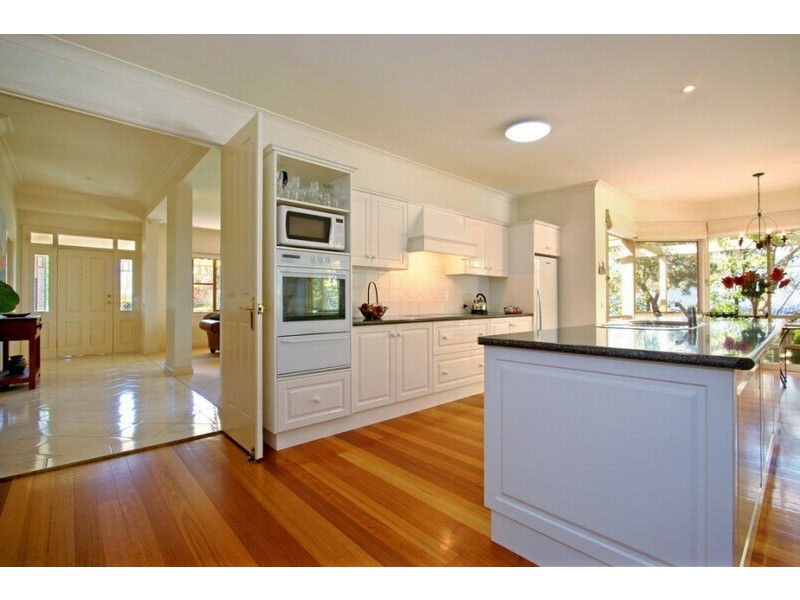 6 Sherwood Avenue, Rosebud VIC 3939