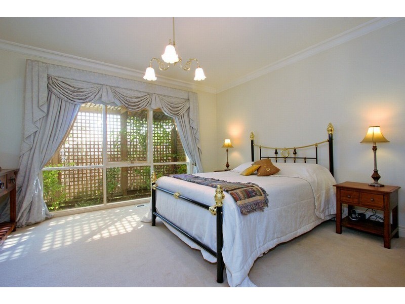 6 Sherwood Avenue, Rosebud VIC 3939