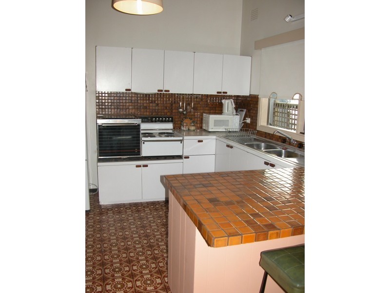 4 Burrell Street, Mccrae VIC 3938