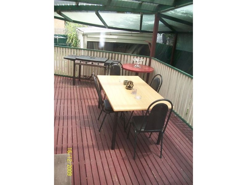 18 Sixth Avenue, Rosebud VIC 3939