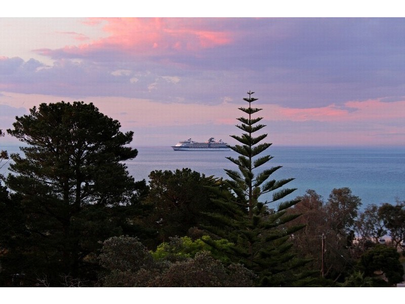 14B Boronia Avenue, Rosebud VIC 3939