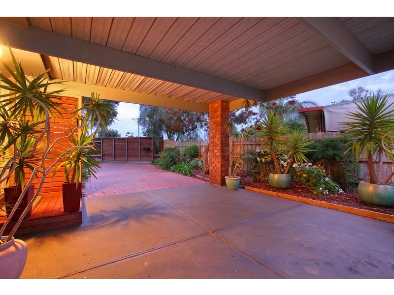 19 Greenhood Cres, Rosebud VIC 3939