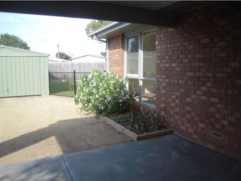19 Greenhood Cres, Rosebud VIC 3939