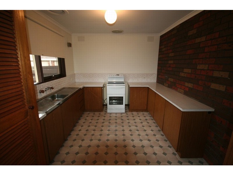 2/68 Whitehead Grove, Rosebud VIC 3939