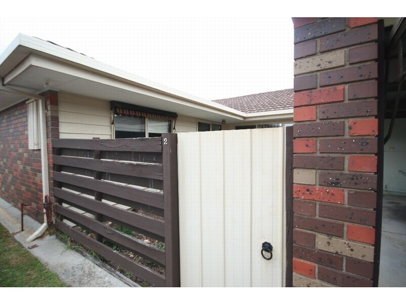 2/68 Whitehead Grove, Rosebud VIC 3939