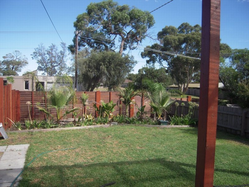 71A Hayes Avenue, Rosebud VIC 3939