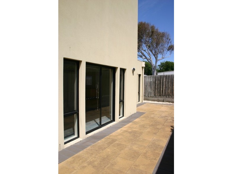 3/199 Nepean Highway, Seaford VIC 3198