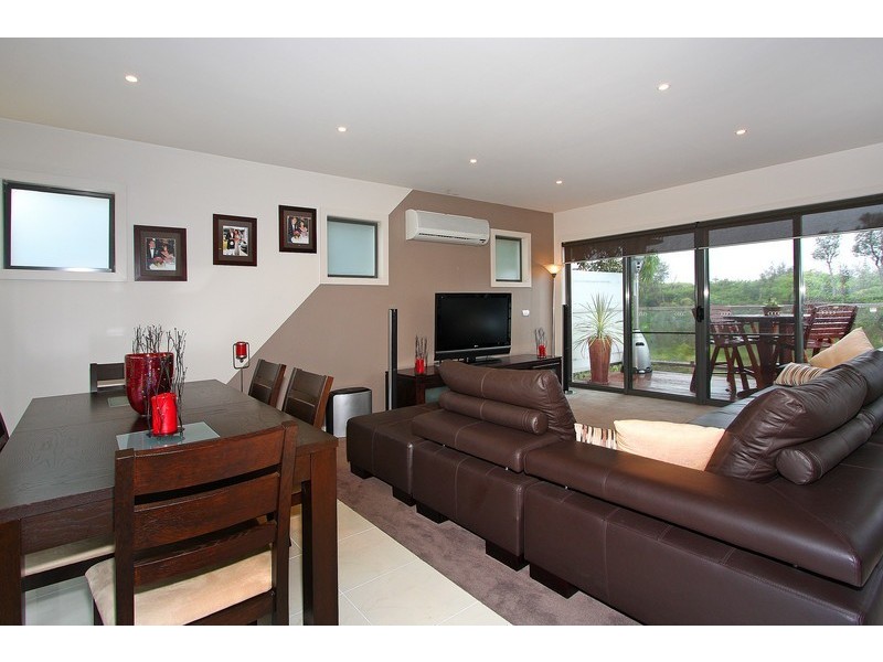 4/43 Nepean Highway, Seaford VIC 3198