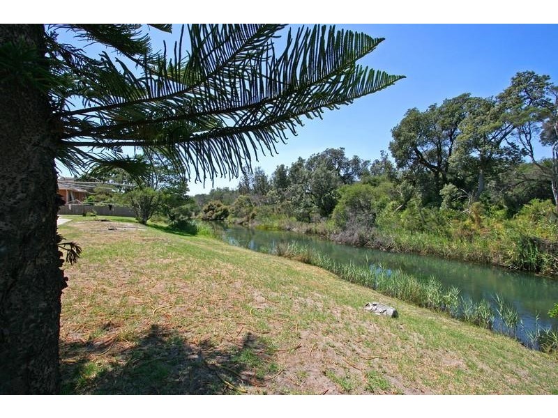 9/298 Nepean Highway, Seaford VIC 3198