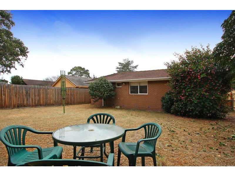 24 Kinsale Street, Seaford VIC 3198