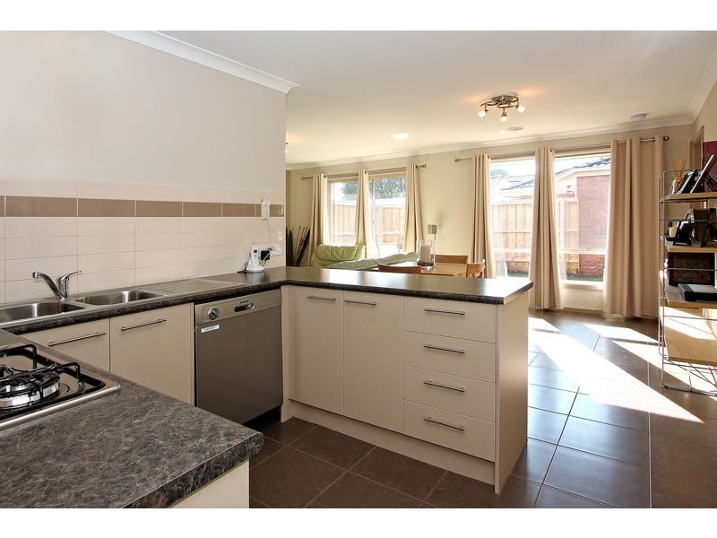 2/67 East Road, Seaford VIC 3198