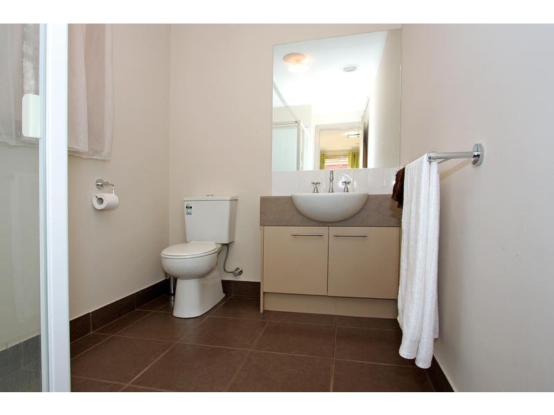 2/67 East Road, Seaford VIC 3198
