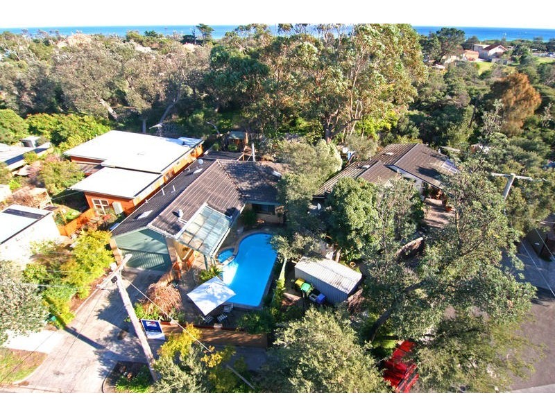 23 Mahoney Crescent, Seaford VIC 3198