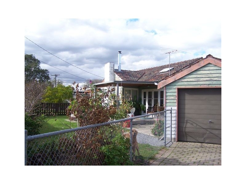 2 Park Street, Seaford VIC 3198