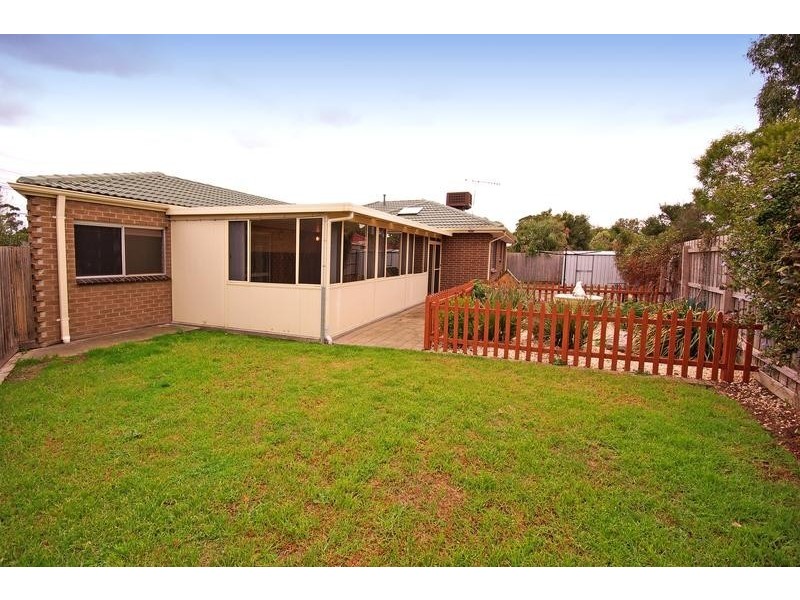 2 Fern Close, Seaford VIC 3198