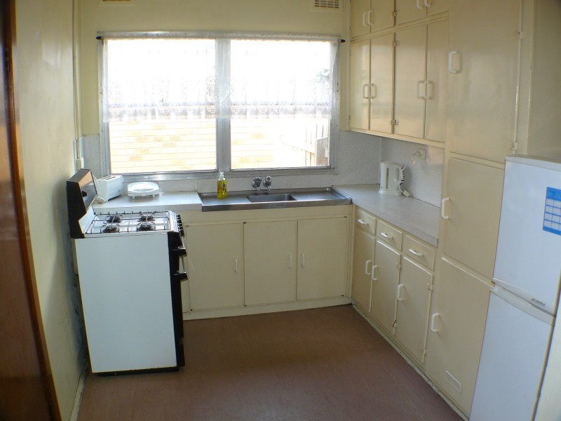 UNDER OFFER / UNDER CONTRACT, Frankston North VIC 3200