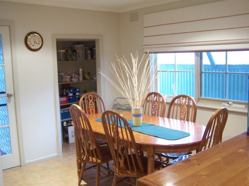 48 Maple Street, Seaford VIC 3198
