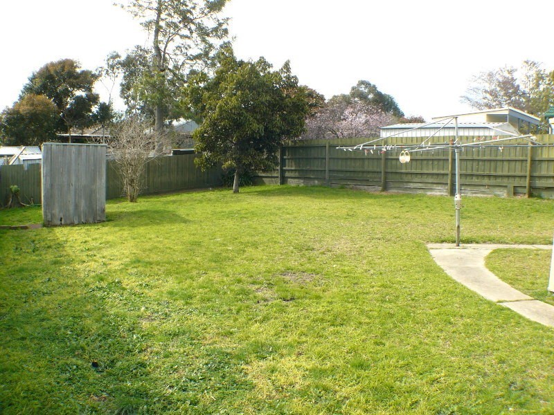 3 Caley Street, Frankston North VIC 3200
