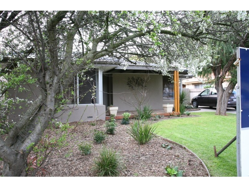 19 Hummerstone Road, Seaford VIC 3198