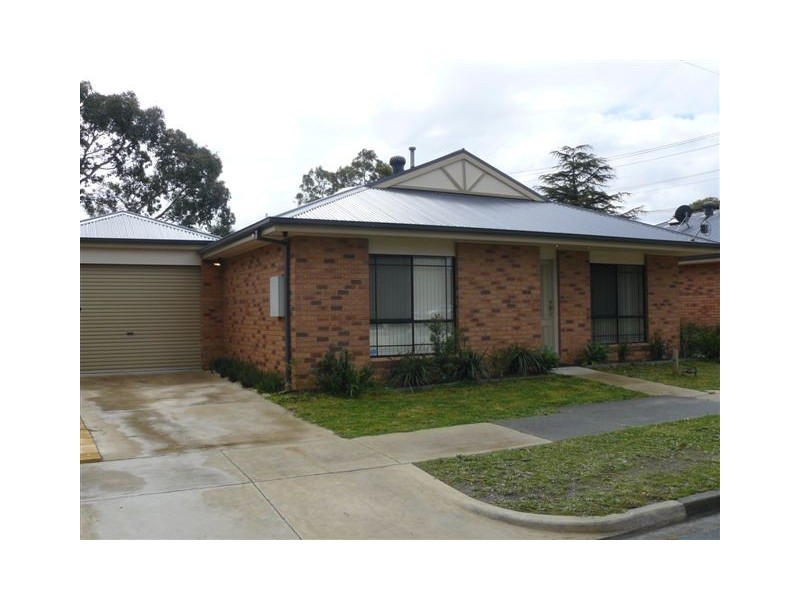 12 Stringybark Crescent, Frankston North VIC 3200