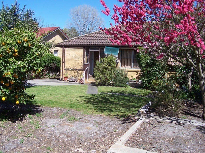 15 Aleppo Crescent, Frankston North VIC 3200