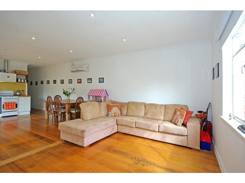 35 Armstrongs Road, Seaford VIC 3198